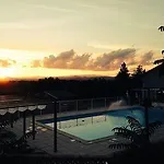 בית נופש Mont Bouquet Lodge-residence Hoteliere