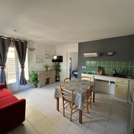 Mont Bouquet Lodge-residence Hoteliere Brouzet-les-Ales