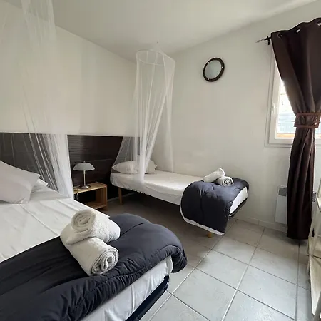 Mont Bouquet Lodge-residence Hoteliere Brouzet-les-Ales