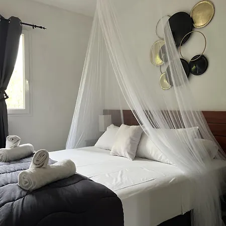 Mont Bouquet Lodge-residence Hoteliere Semesterbostad Brouzet-les-Ales