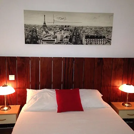 Mont Bouquet Lodge-residence Hoteliere Semesterbostad Brouzet-les-Ales