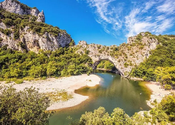 Mont Bouquet Lodge/residence Hoteliere *