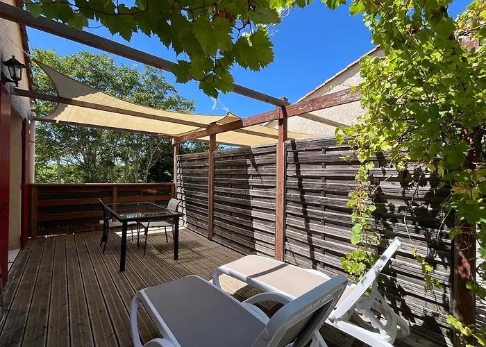 Mont Bouquet Lodge-residence Hoteliere *