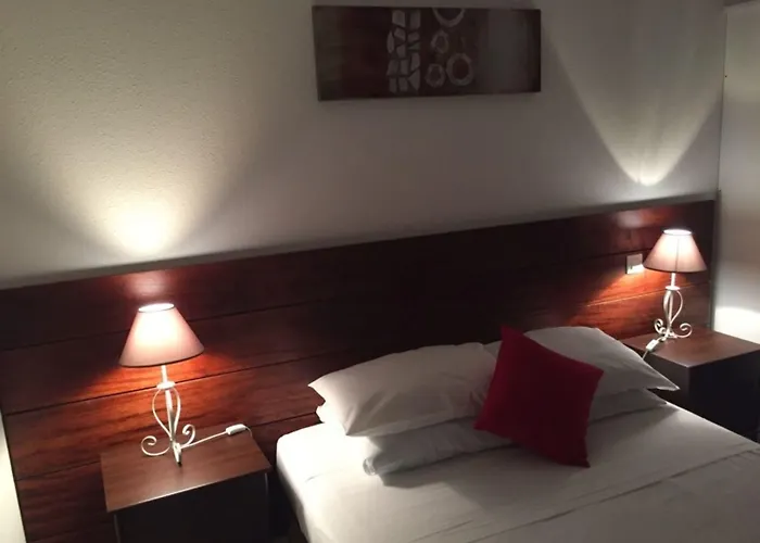 Mont Bouquet Lodge-residence Hoteliere Brouzet-les-Ales