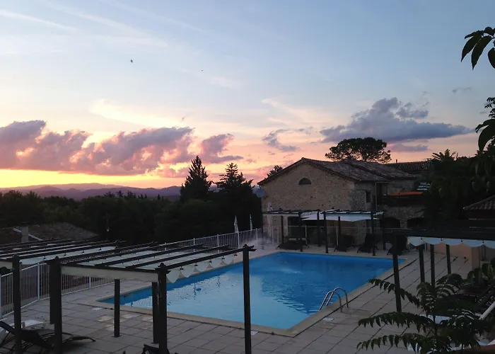 Mont Bouquet Lodge-residence Hoteliere *