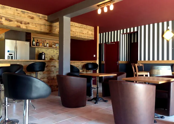 Mont Bouquet Lodge-residence Hoteliere Brouzet-les-Ales
