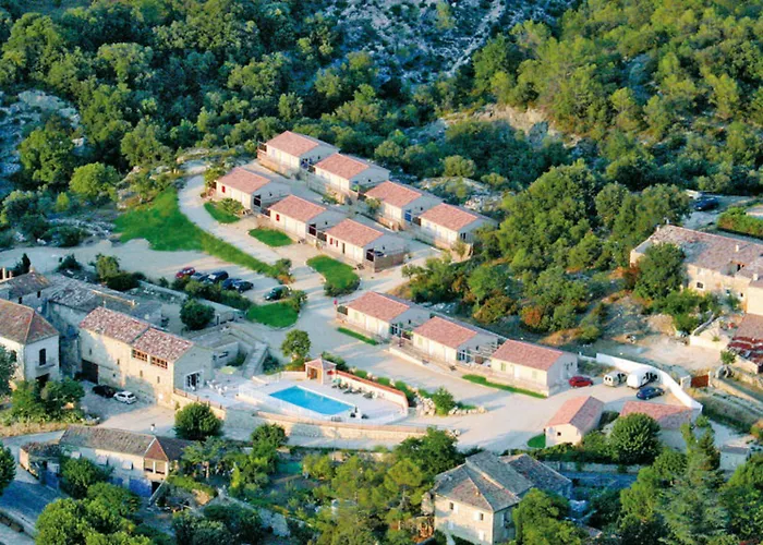 Mont Bouquet Lodge/residence Hoteliere *