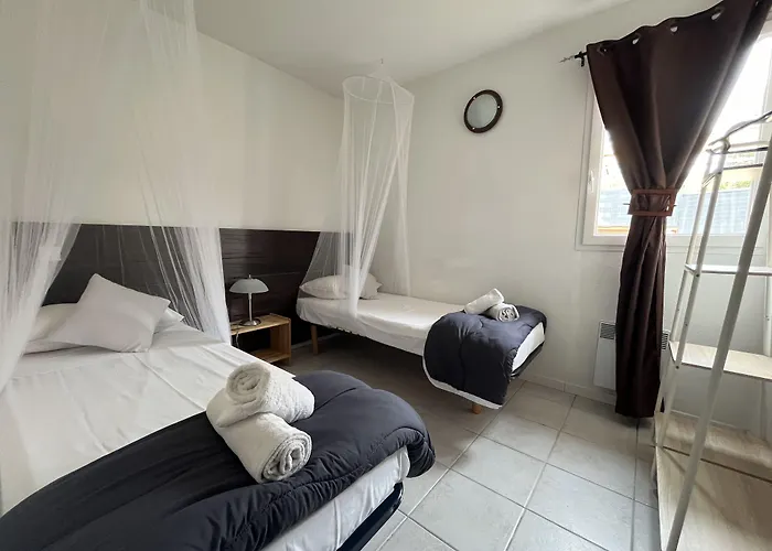 Mont Bouquet Lodge-residence Hoteliere Brouzet-les-Ales