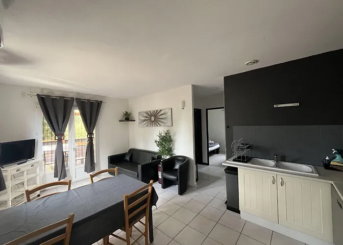 Mont Bouquet Lodge/residence Hoteliere