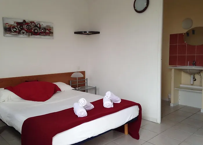 Mont Bouquet Lodge/residence Hoteliere Hébergement de vacances *